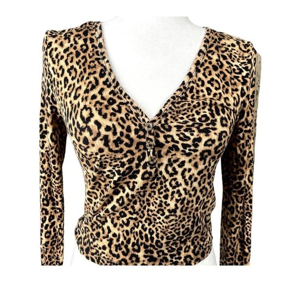 Women's Forever 21 Leopard Print Long Sleeve Shirt Medium - Picture 3 of 5